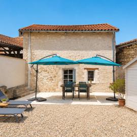 Barn cottage، فندق في La Tour-Blanche
