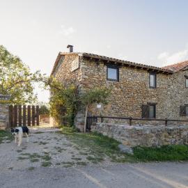 Colònies Cadí - Cal Caló, hotel a Bellver de Cerdanya