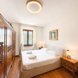 La Finestra Sul Mare con parcheggio privato, hotel di Le Grazie