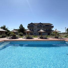 Greenstone Land - Corbu, Hotel in Năvodari