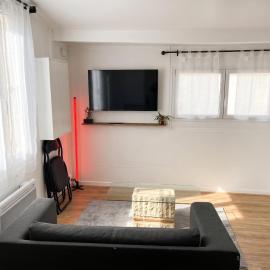 Petit havre de paix à Bobigny avec jardin, hotel em Bobigny