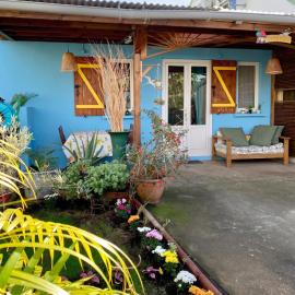 Maison charmante à Bras-Panon avec piscine et jardin, hotel in Bras-Panon
