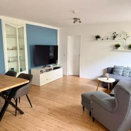 Wohnung m. eigener Terrasse u. Zugang, Hamburg-nah
