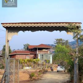 Ghare Farm, hotel en Torna
