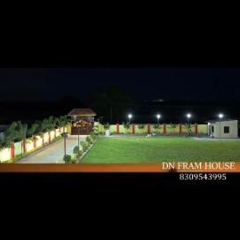 Dn FARM HOUSE, Hotel in Moinabad