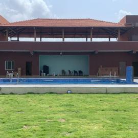 Dn FARM HOUSE, hotell i Moinabad