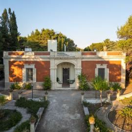 Dimora Lustrelle con parco privato
