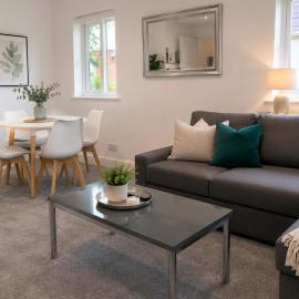 K Suites - Walsingham Close, hotel in Hatfield