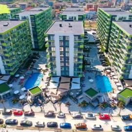 Superb Large Family Apartment - Beach Pool & Spa Resort Alezzi, hotel in Mamaia Sat/Năvodari