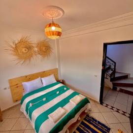 Amzil Surf House