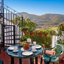 Spacious House in Hornos with Mountain View