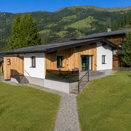 Dorfchalet by we rent, hotel in Dorfgastein