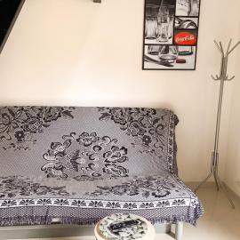 Charmant studio avec terrasse à Chenou, 20 m²