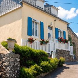 Maison confortable à Châteaulin avec jardin et terrasse.