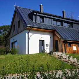 Pod křídly Krkonoš, hotel u gradu Černi Dul