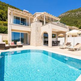 Villa Alora