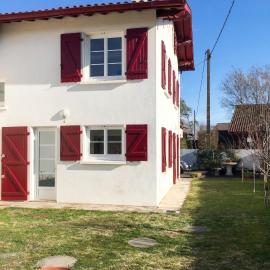 Charmante maison à Arcangues avec vue sur les montagnesEL, Hotel in Arcangues