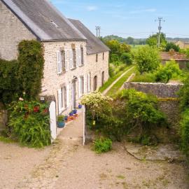 Maison élégante à Fontenay-sur-Mer avec cheminée