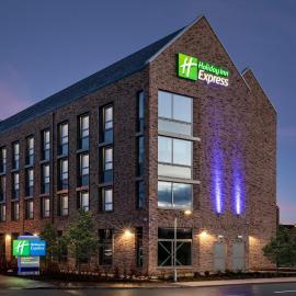 Holiday Inn Express Cambridge West - Cambourne by IHG, hotel v Cambridge