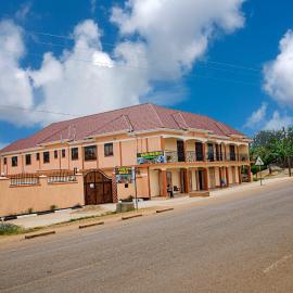 Grand View Hotel, hótel í Fort Portal