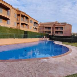Apartamento con piscina comunitaria y bonitas vistas