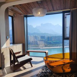 Riverside Hidieaway Homestay Free scenic spot introduction, ticket service Free one-way pick-up service at high-speed rail station Free one-way airport pick-up service Self-service laundry