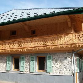 Maison Verte Large Chalet with Hot Tub