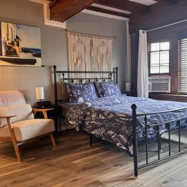 Quirky, bright, spacious room in beautiful Gloucester, hotel Gloucesterben