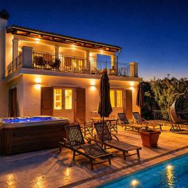 VILLA GEMINI - Infinity Pool & Seaview - Punta Križa, hotel di Nerezine