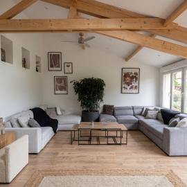 Maison 4 chambres au calme beau jardin et studio, מלון בCagny