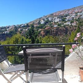 Lush bungalow with sunny terrace, hôtel à Cumbre del Sol