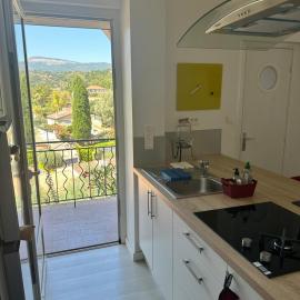 T2 Climatisé proche Cannes et Mandelieu, hotel di Auribeau-sur-Siagne