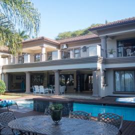 Palms On Byrne 5 Bed 6 bath 10 sleeper Tuscan Villa and Jacuzzi