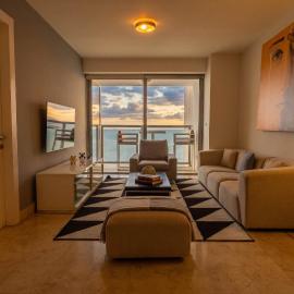 13 E - Apartamento con vista al mar 2 BR