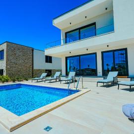 Primosten Hills North - Luxury Villa - Sea view, hotel in Primošten
