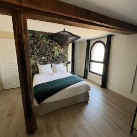 Suite Véloscénie, hotel em Lèves