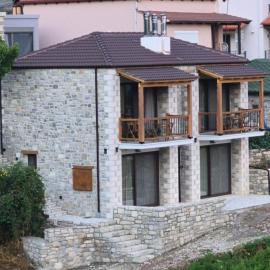 The house in the Cobbled road Suite, Hotel in Karpenisi