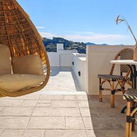 Cardara Naxos