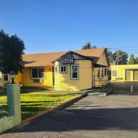 Deluxe Motel, хотел в Помона