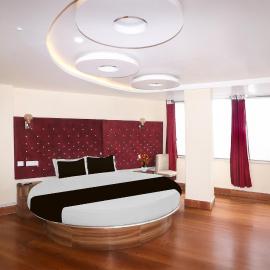Super Townhouse Bank More Dhanbad Formerly Rise And Dine, Hotel in Dhanbad
