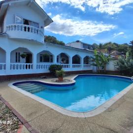 Casa Campestre en Villeta, Comodidad y Privacidad, מלון בוייטה