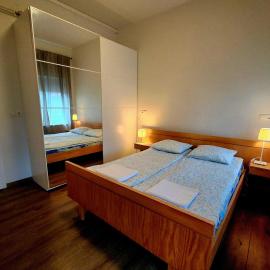 KEF QuickStay Apartments, viešbutis Keblavike