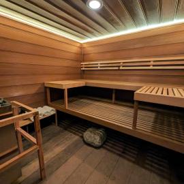 Private mountain suite with sauna & lake access