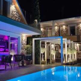 BELLITA Boutique apartments, hotel in Balatonmáriafürdő