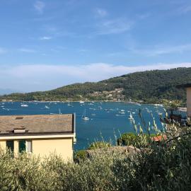 Appartamento con vista a Portovenere, hotelli kohteessa Portovenere