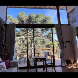 Chalé Roxo na Araucária, hotel u gradu Gonsalves