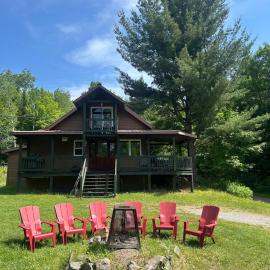 Chalet de toutes saisons, ξενοδοχείο σε Shawinigan