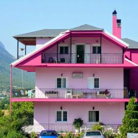 Γαλήνη, hotel i Konitsa