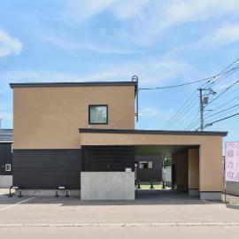 藤乃宿 Villa Moere モエレ沼公園すぐ 愛犬と一緒に泊まれる新築1棟貸し، فندق في سابورو