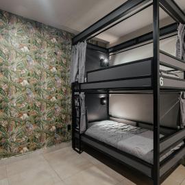 Low Bed in Shared Room Men, hotel sa Mexico City